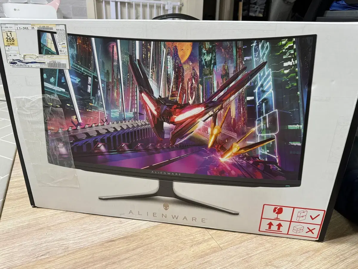 델 DELL AW3225QF 4K 240hz 판매합니다~수원 직거래~